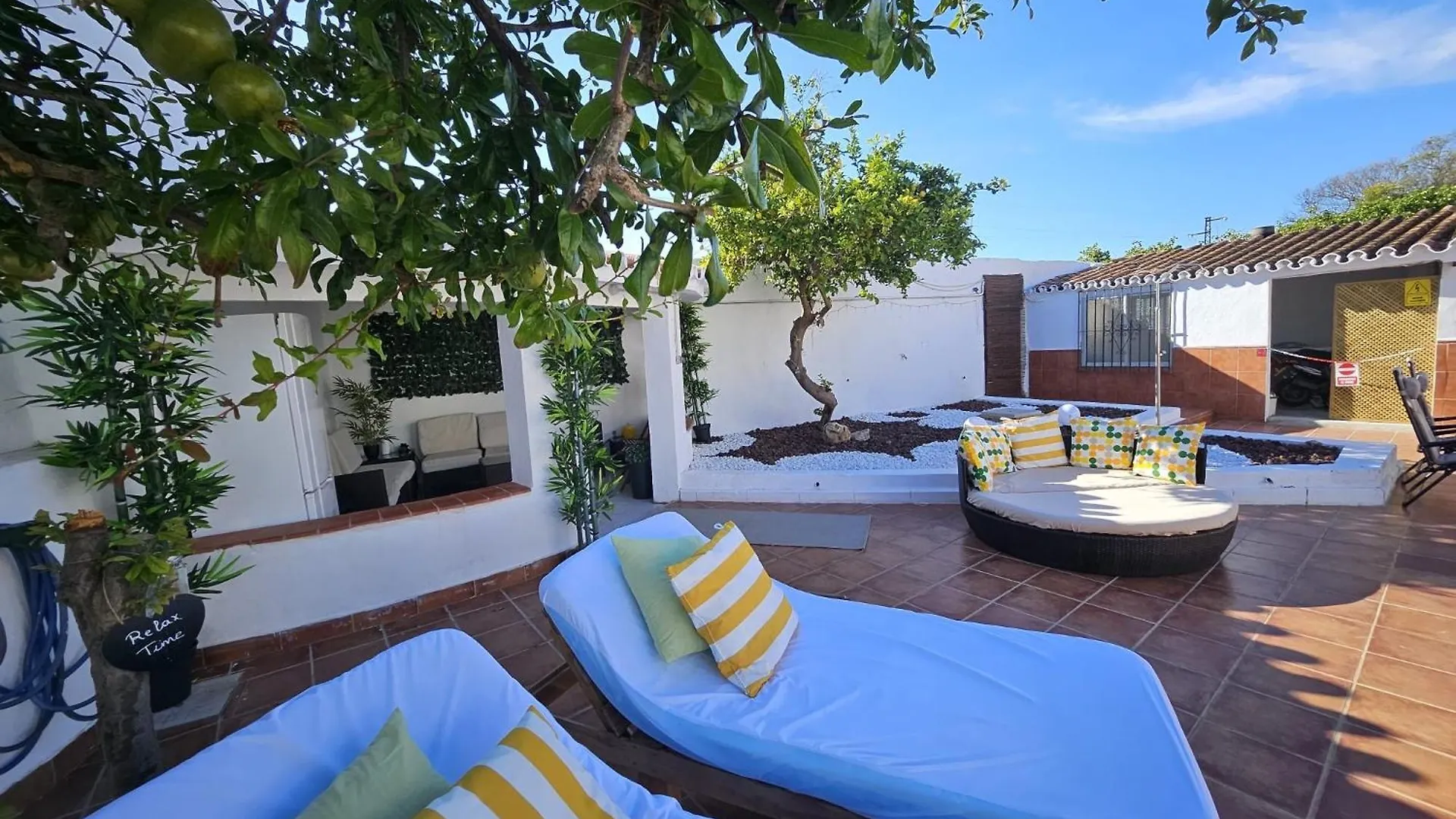 Hevres El Capricho Apartment Malaga Homestay